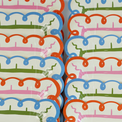9 inch Modern Scalloped Art Party Dinner Plates with Picasso-inspired faces, 12 count pack